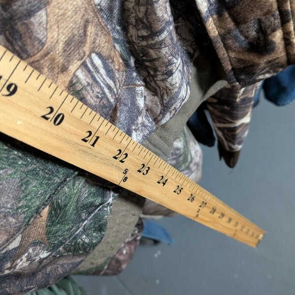 Realtree insulated hooded work jacket - Picture 3 of 5